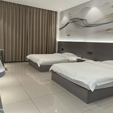 四季民宿(女儿城店)