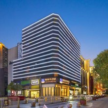 雅斯特酒店(武汉沌口体育中心东风公司地铁站店)