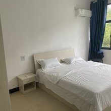 星湾地铁公寓(新宏线分店)