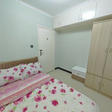 胖姐名宿公寓(江苏东路分店)
