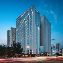 呼和浩特中心皇冠假日酒店(大召无量寺万象城店)