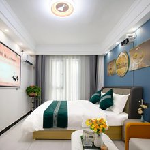 芸汐观影民宿(郑州商学院紫荆东校区店)