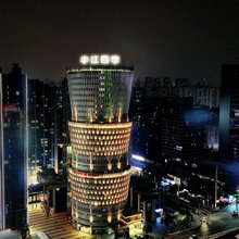 半江四季酒店(重庆北站店)
