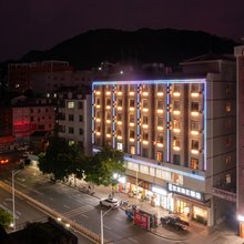 艺龙瑞云酒店(河源龙川店)