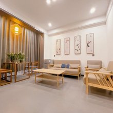 嵩县羽渲轻居酒店