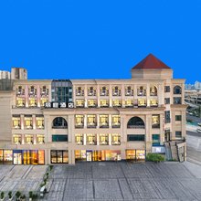 丽橙酒店(泸州高铁站西南医科大学店)