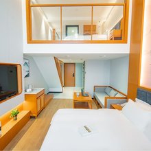 奇楼酒店(七十二奇楼高铁站店)
