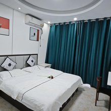 武汉七月公寓(光谷广场店)