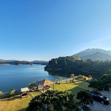 广州湖景大院民宿