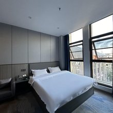 简爱酒店(林达美食街店)