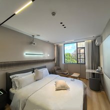 石林唐舍智慧酒店(财富中心店)