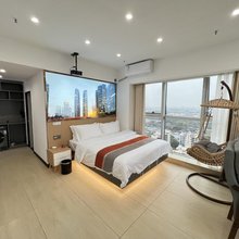 一见倾心影院式民宿(成都医学院地铁站店)