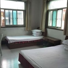 金鑫旅社(阜阳市长途汽车中心站红旗中学店)