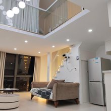 瑾居·Loft酒店公寓旗舰店(青山湖万达李巷地铁站店)