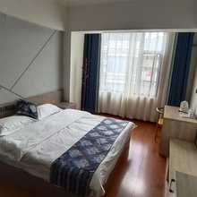鹤庆县君阑酒店