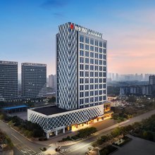 柏曼酒店(南昌西站北广场地铁站店)