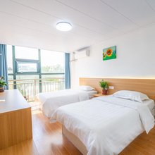 海纳斯酒店(城阳综合商务区店)