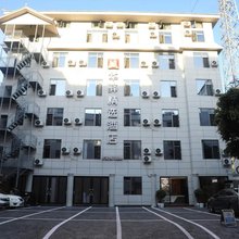 如家华驿精选酒店(镇沅河畔夜市店)