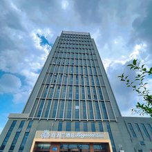 白玉兰酒店(威海文登九龙城店)