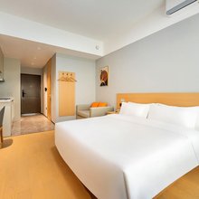 悦见民宿(陕西国际商贸学院店)