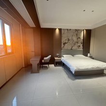 颜奕宾馆