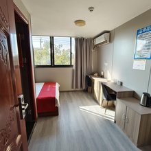 AA浦东宾馆(昆山张浦店)