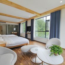 栾川栖迟小院(竹海野生动物园店)