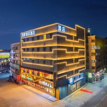 河畔邂逅酒店