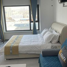 如邑民宿(中海广场省中心医院店)