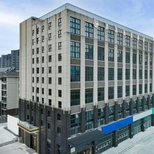 清沐铂金酒店(南京地秀路绿地花茂商业广场店)