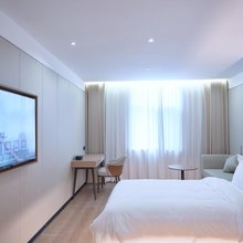 星悦酒店(武汉SKP楚河汉街地铁站店)