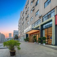 鹏程晖悦酒店·柳州柳东五菱园博园店