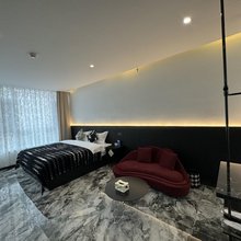 秋熙酒店