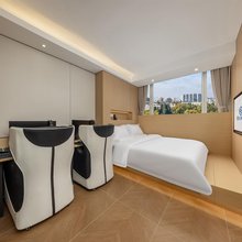 霍闪酒店(内江四方块店)
