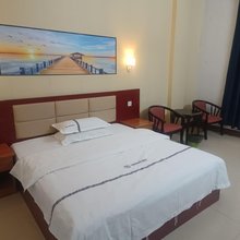 东兴华冠宾馆(东兴汽车客运站店)