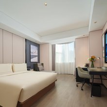 长春动植物园自由大路亚朵X酒店