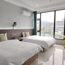 桐庐禧越酒店(桐庐中心广场店)