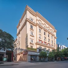 费欧娜酒店(中江公园黄继光纪念馆店)