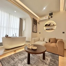 晚光酒店(君盛广场奔腾大道地铁站店)