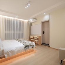 馨漫轻奢民宿(解放碑洪崖洞店)