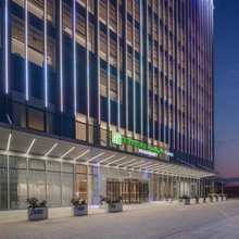 台州临海头门港站智选假日酒店