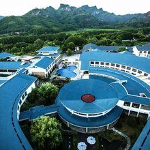 武夷山九曲绿地铂骊酒店(九曲溪竹筏码头店)