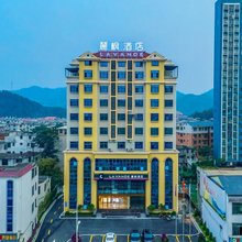 麗枫酒店(赣州龙南迎宾大道店)