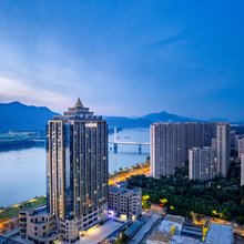 桐庐富春江瑰礼酒店