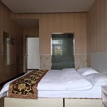 潜山悦龙门快捷宾馆(皖舒加油站店)