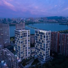丽芝酒店(江夏客厅地铁站永旺梦乐城店)