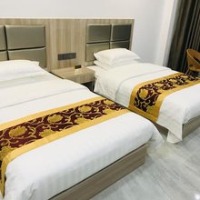 悦畔酒店