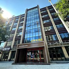 四季城酒店(忻州原平平安西大街店)