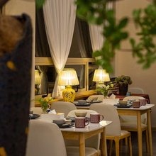好彩假日酒店(磨西镇海螺沟冰川森林公园游客中心店)