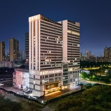桔子酒店(佛山乐从罗浮宫家具城店)